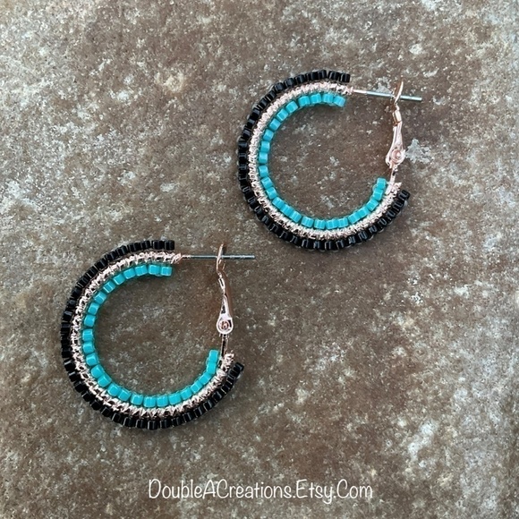 Turquoise and Black on Copper 1” Beaded Hoops, New, Handmade by Me - Picture 5 of 9